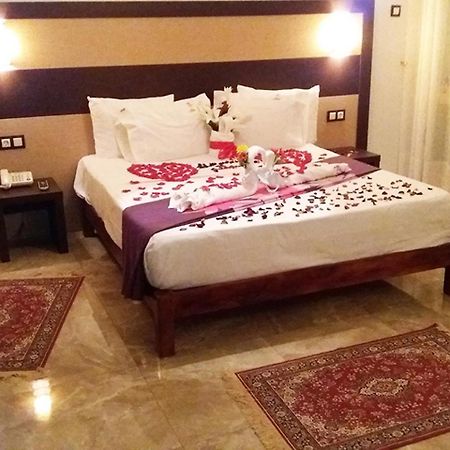 Space Telemly Hotel Algiers Экстерьер фото