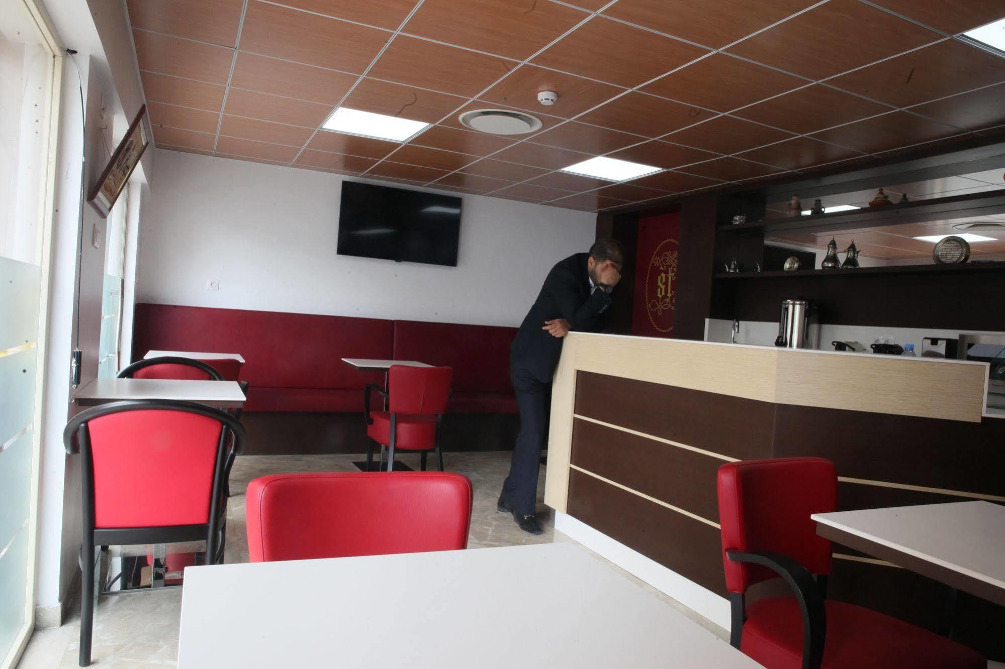 Space Telemly Hotel Algiers Экстерьер фото