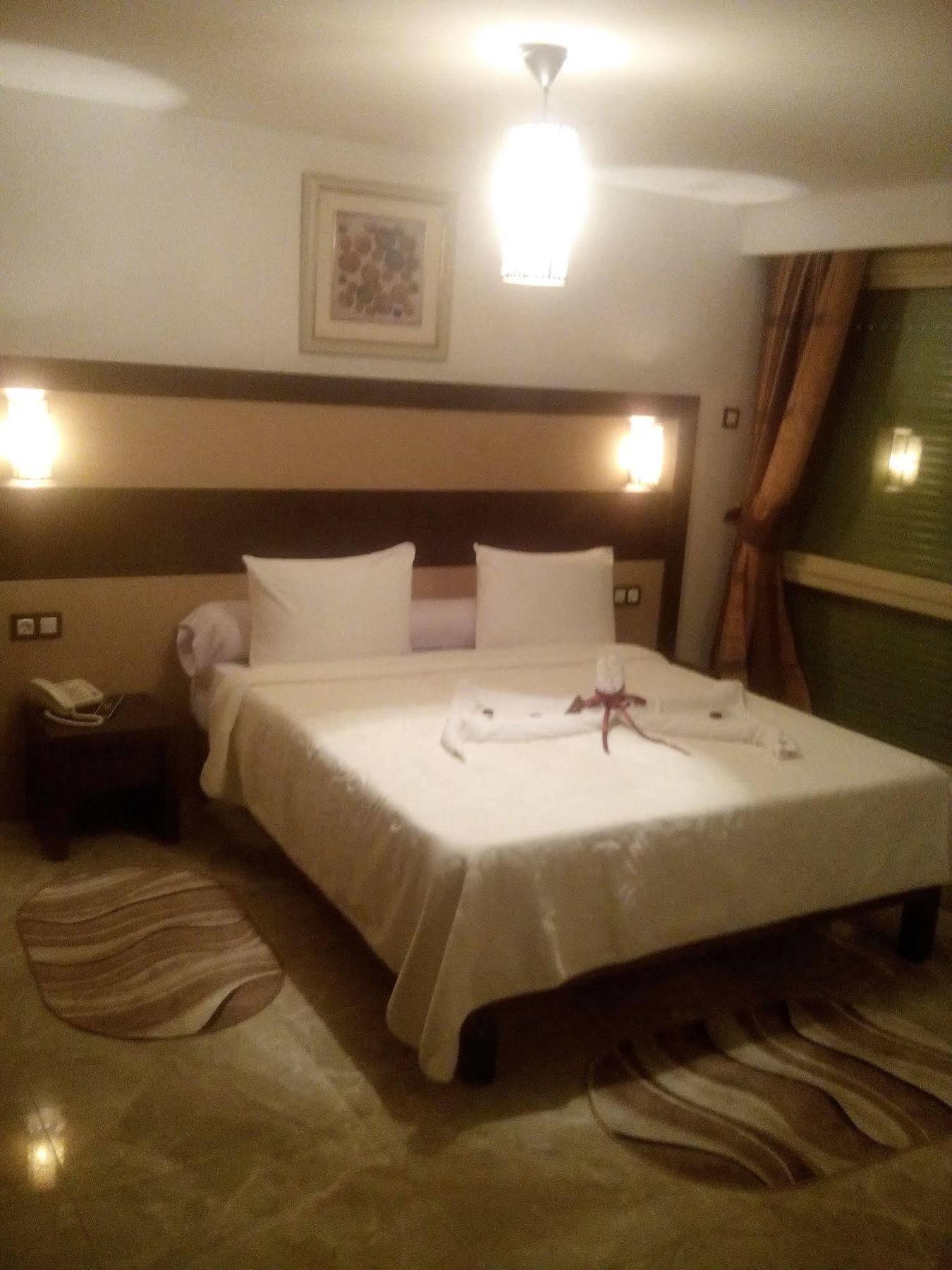 Space Telemly Hotel Algiers Экстерьер фото