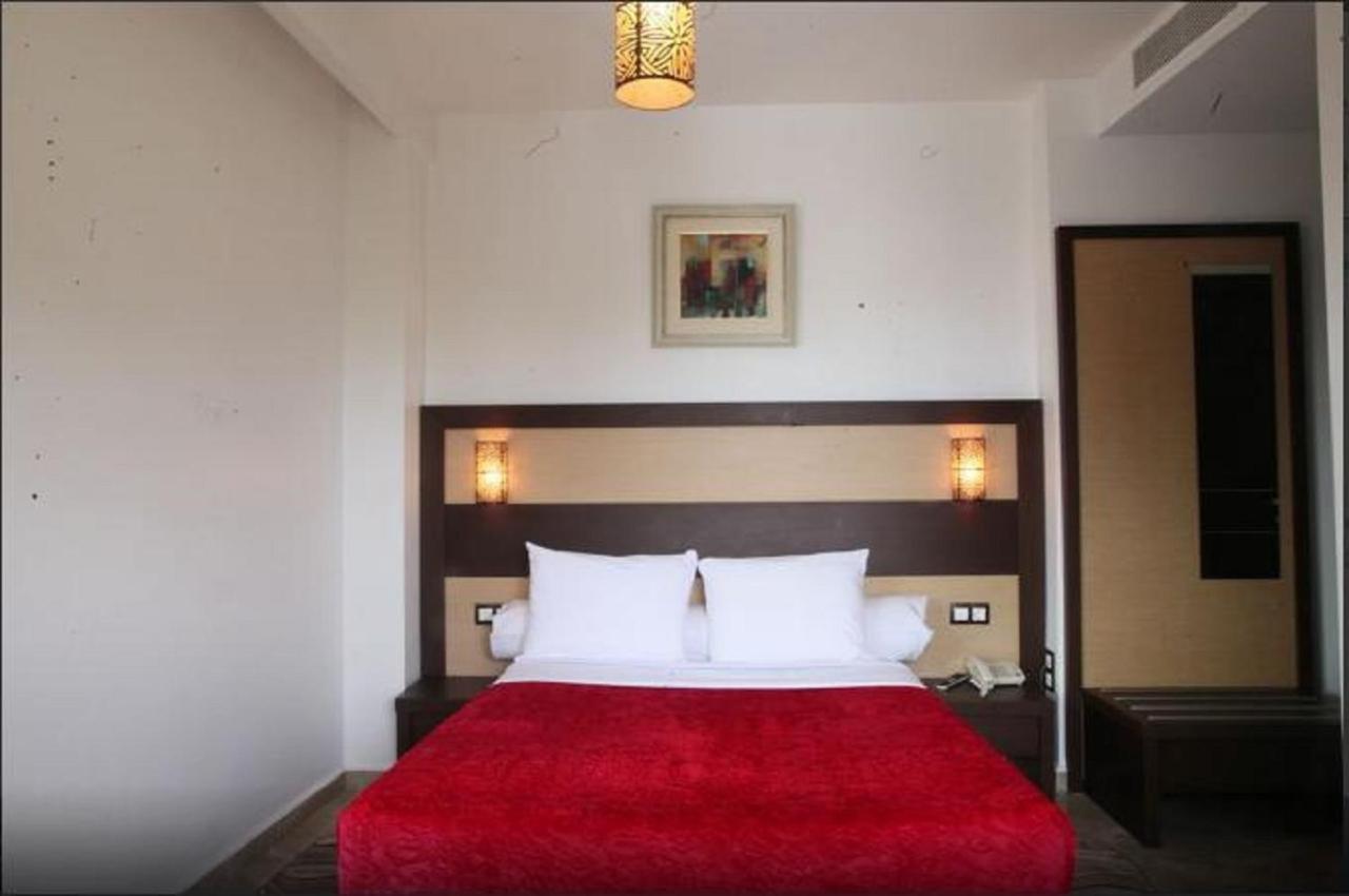 Space Telemly Hotel Algiers Экстерьер фото